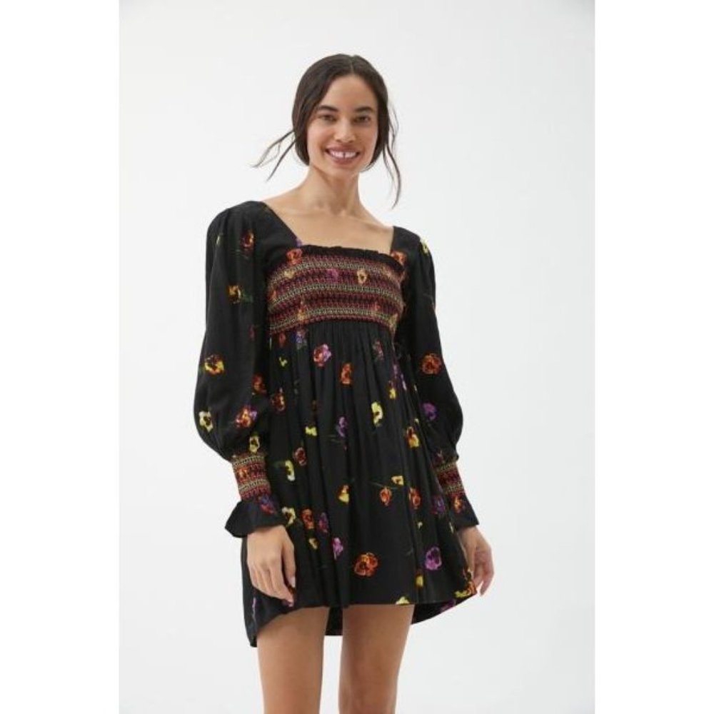 Urban Outfitters UO Isobel Smocked Mini Frock Dress In Black size Medium